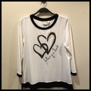 Chico’s Zenergy Follow Your Heart Top Size 0 White with Black & Gold